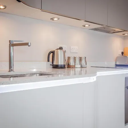 Harbourside Apt-alexander May Бристоль